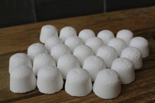 Load image into Gallery viewer, Toilet bombs ~ Per 5 ~ Herbal Homes