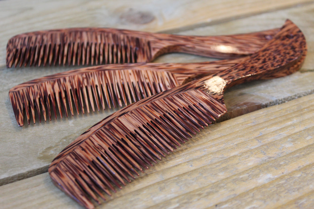 Coconut wood comb ~ By Huski home