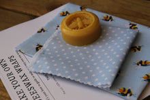 Load image into Gallery viewer, DIY Beeswax wrap kit
